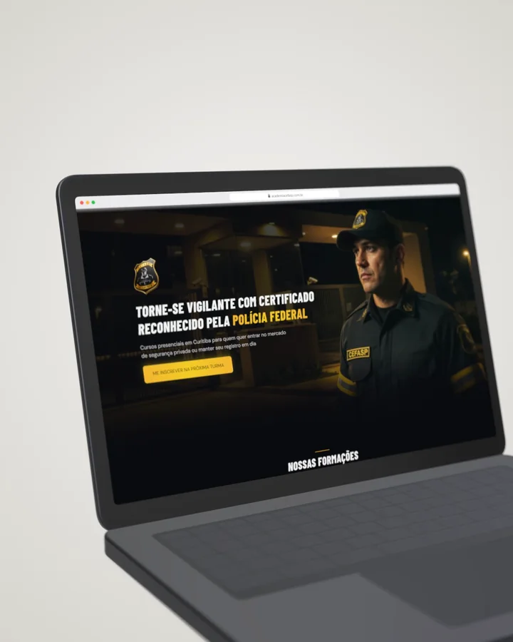Site Academia CEFASP aberto em um notebook
